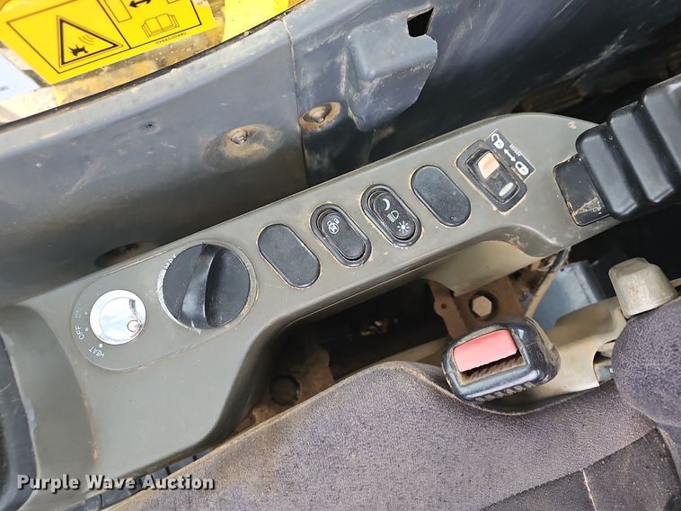 image for item NP9101 2014 Komatsu PC240LC-10  excavator