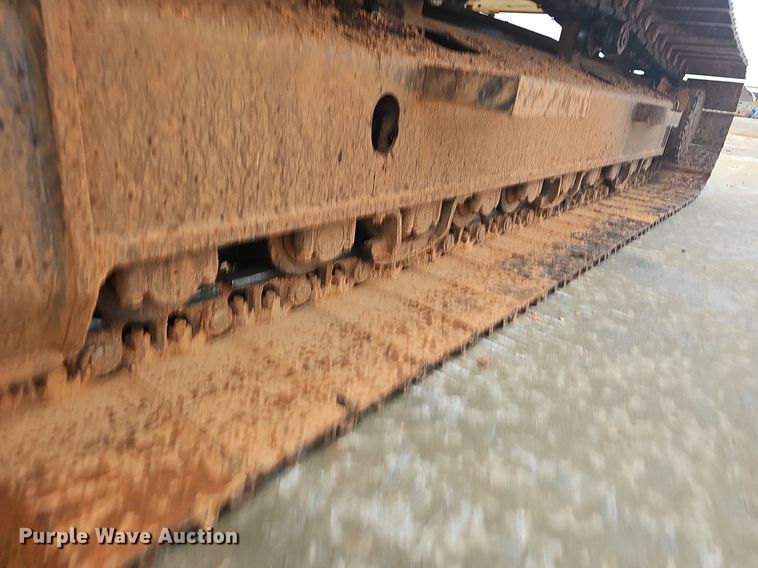 image for item NP9101 2014 Komatsu PC240LC-10  excavator