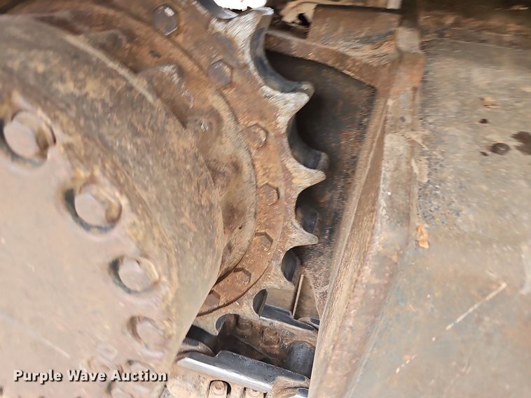 image for item NP9101 2014 Komatsu PC240LC-10  excavator