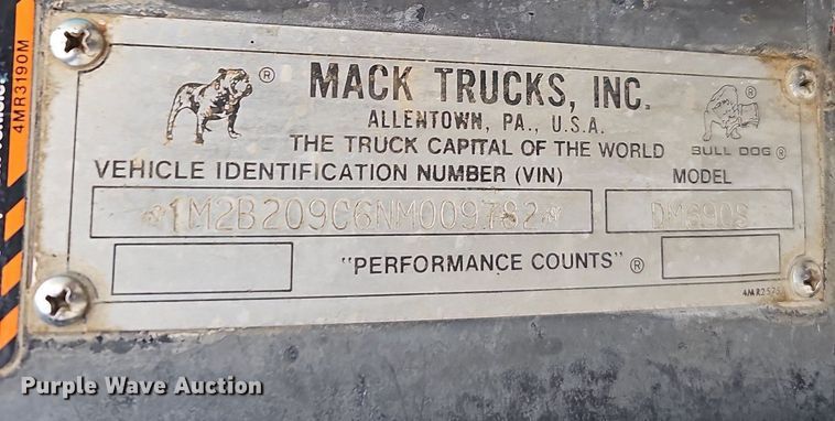image for item NP9103 1992 Mack DM690S  water truck