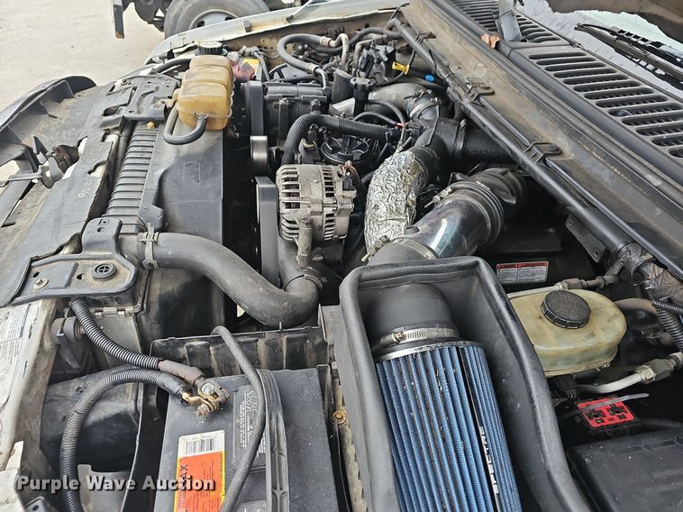 image for item NP9122 2001 Ford F550 Super Duty XL  bucket truck