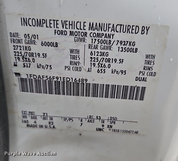 image for item NP9122 2001 Ford F550 Super Duty XL  bucket truck