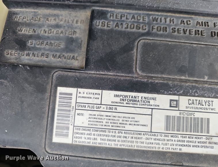 image for item NP9123 2002 Chevrolet Silverado 3500HD  bucket truck