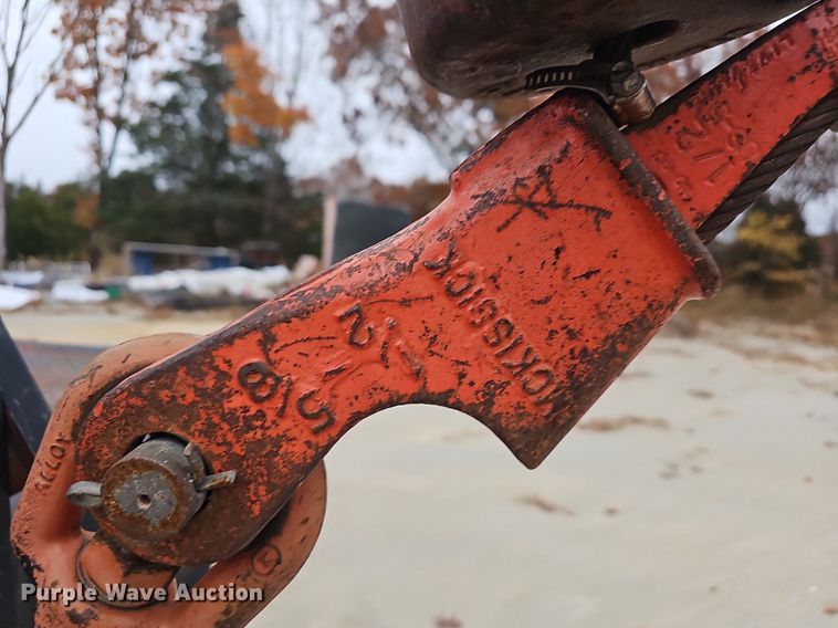 image for item NP9124 1986 Ford B7000  crane truck