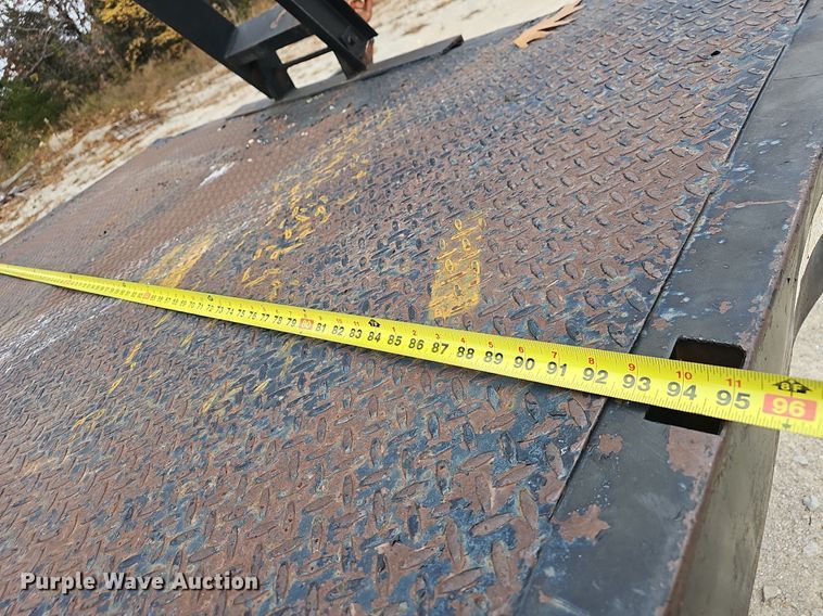 image for item NP9124 1986 Ford B7000  crane truck