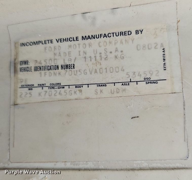 image for item NP9124 1986 Ford B7000  crane truck