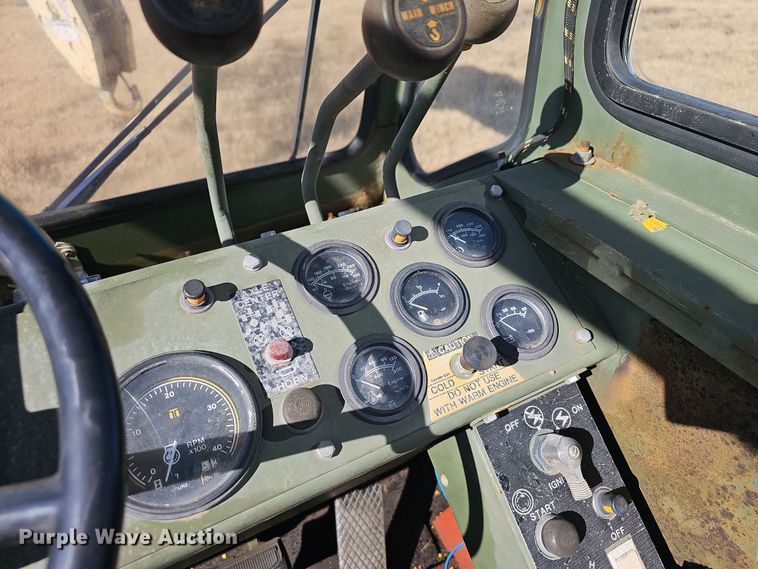 image for item NP9136 Loraine LRT-110  crane