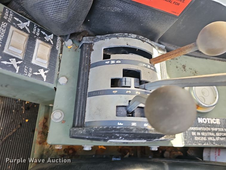 image for item NP9136 Loraine LRT-110  crane