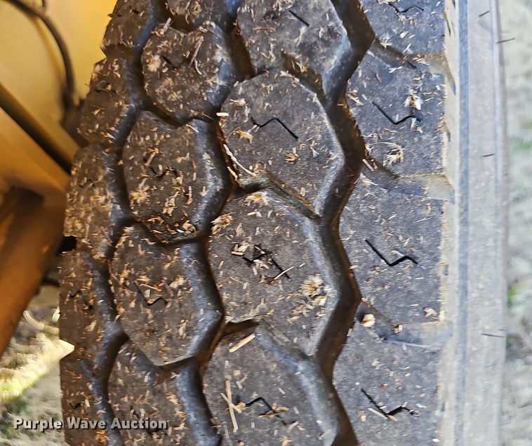 image for item NP9136 Loraine LRT-110  crane