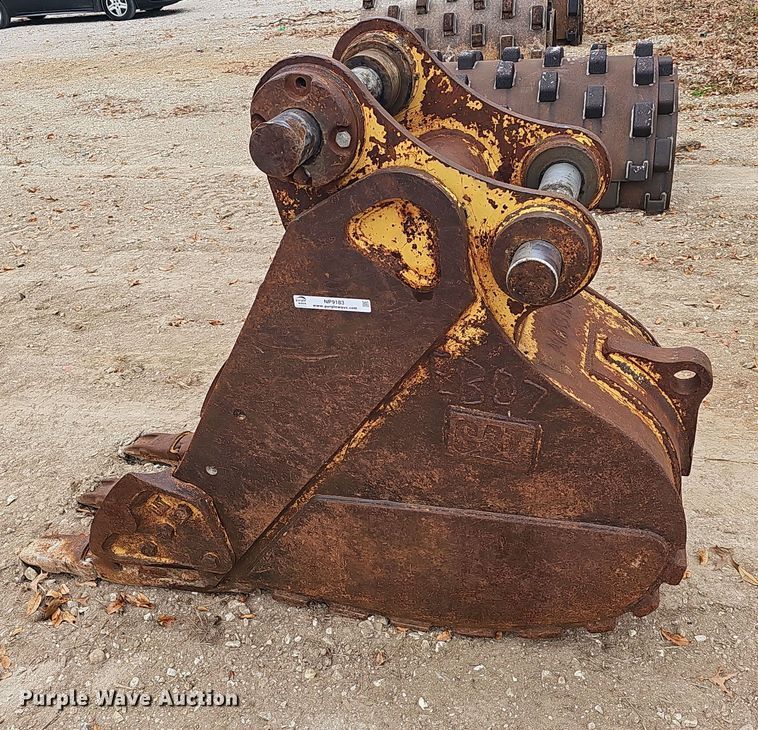 image for item NP9183 Caterpillar 320C  excavator bucket