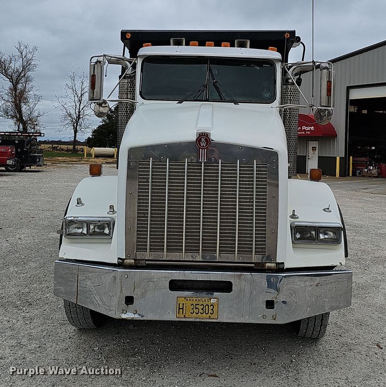 image for item NP9190 2007 Kenworth T800  dump truck