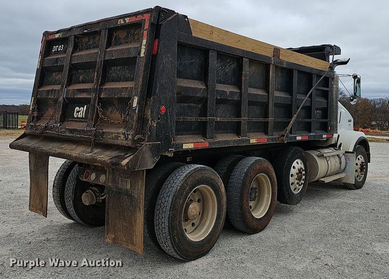 image for item NP9190 2007 Kenworth T800  dump truck