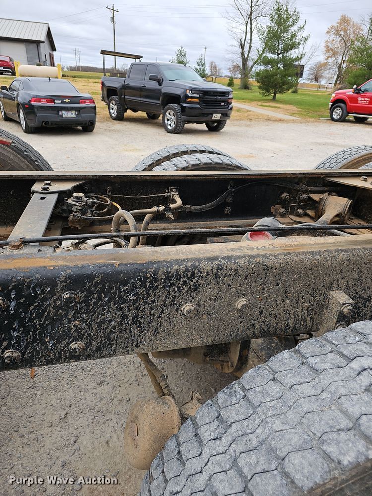 image for item NP9190 2007 Kenworth T800  dump truck