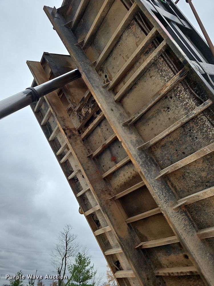 image for item NP9190 2007 Kenworth T800  dump truck