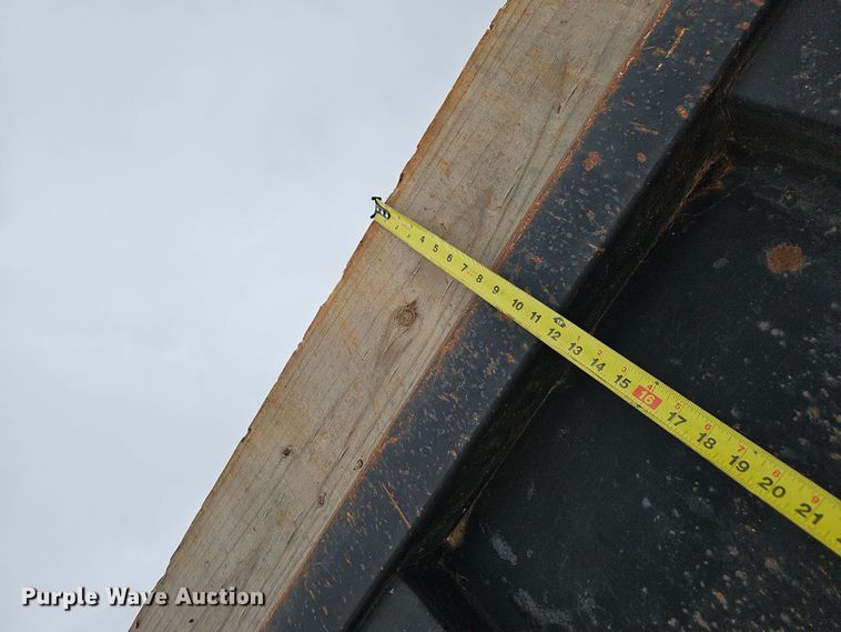 image for item NP9190 2007 Kenworth T800  dump truck