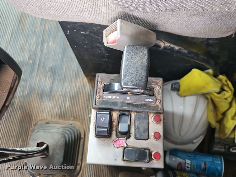 image for item NP9190 2007 Kenworth T800  dump truck