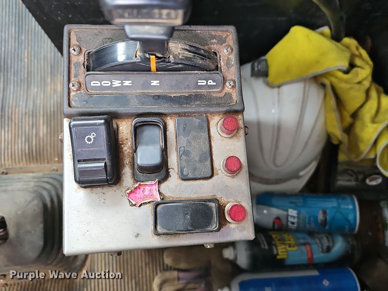 image for item NP9190 2007 Kenworth T800  dump truck