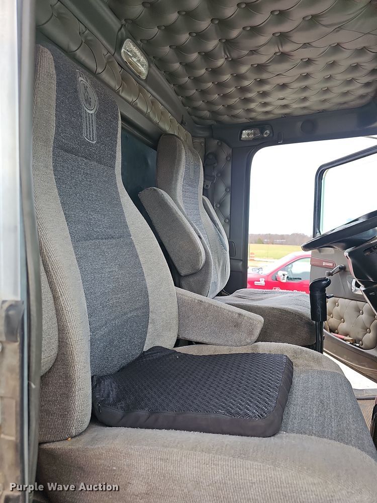 image for item NP9190 2007 Kenworth T800  dump truck