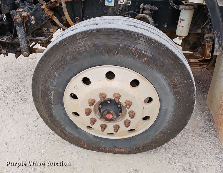 image for item NP9190 2007 Kenworth T800  dump truck