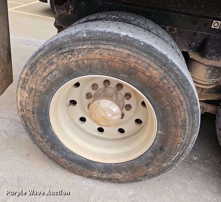 image for item NP9190 2007 Kenworth T800  dump truck