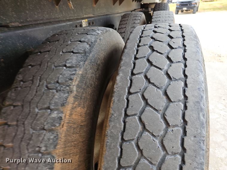 image for item NP9190 2007 Kenworth T800  dump truck