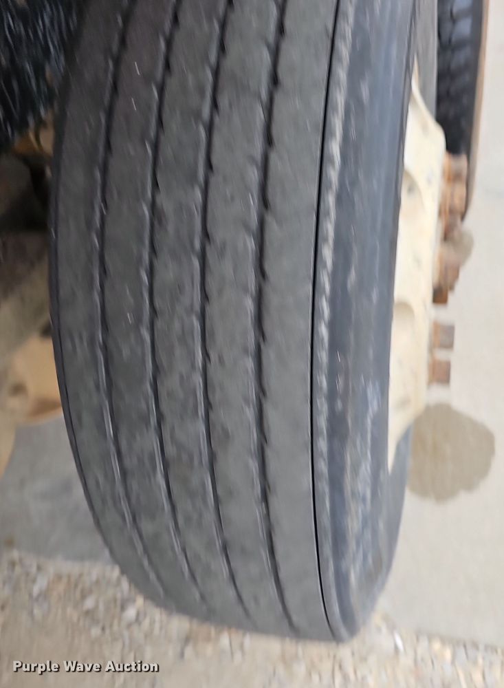 image for item NP9190 2007 Kenworth T800  dump truck