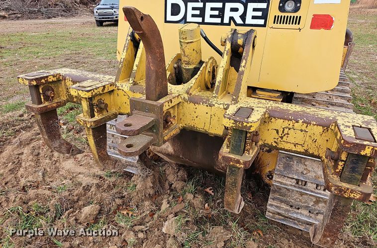 image for item NP9191 2007 John Deere 650J  dozer