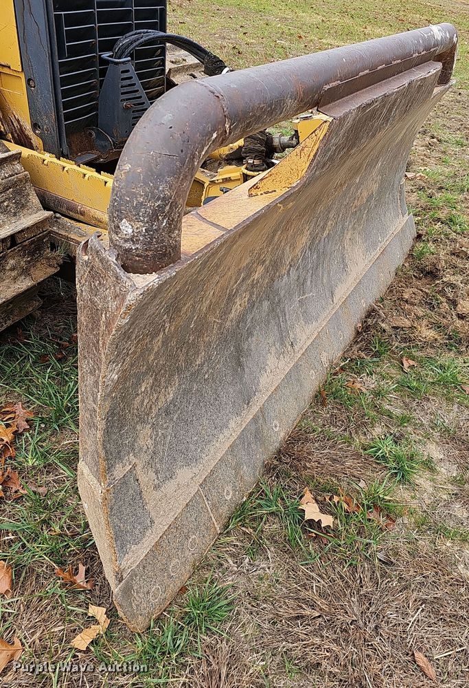 image for item NP9191 2007 John Deere 650J  dozer