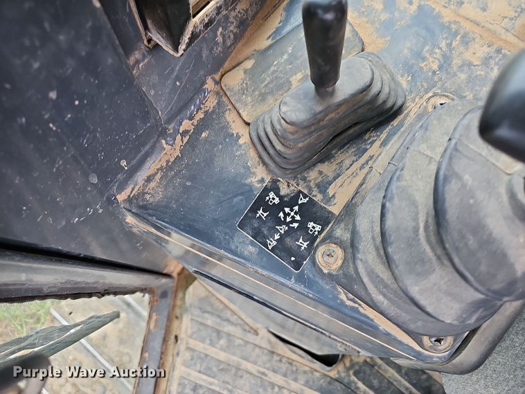 image for item NP9191 2007 John Deere 650J  dozer