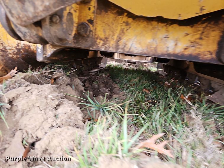 image for item NP9191 2007 John Deere 650J  dozer