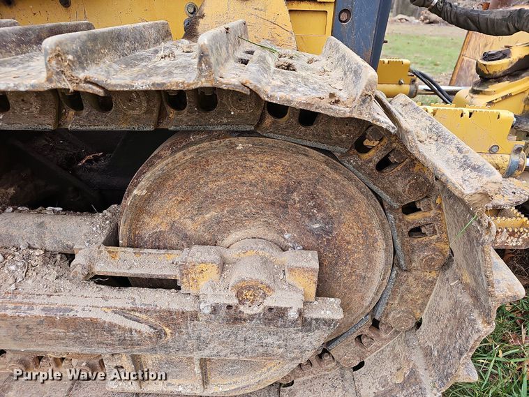 image for item NP9191 2007 John Deere 650J  dozer