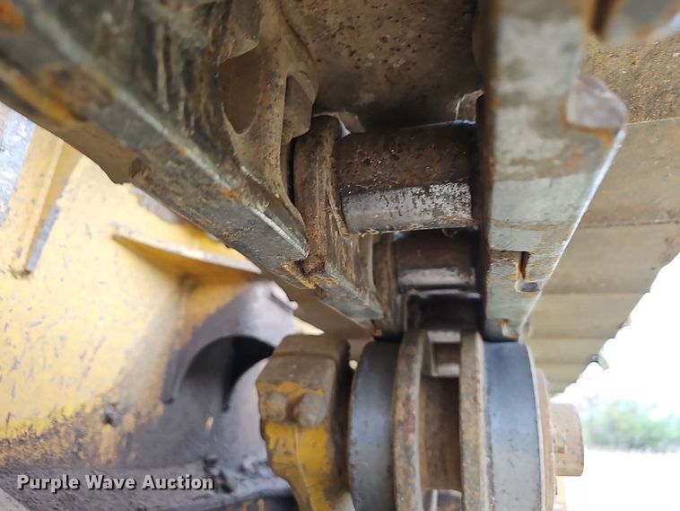 image for item NP9191 2007 John Deere 650J  dozer