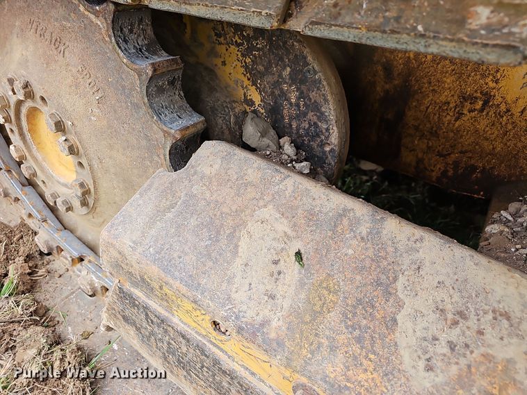 image for item NP9191 2007 John Deere 650J  dozer