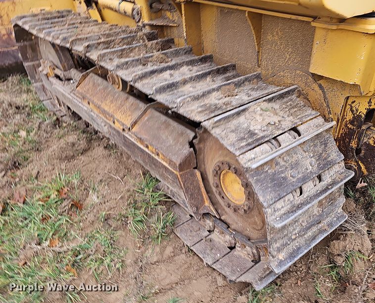 image for item NP9191 2007 John Deere 650J  dozer