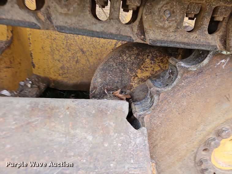 image for item NP9191 2007 John Deere 650J  dozer