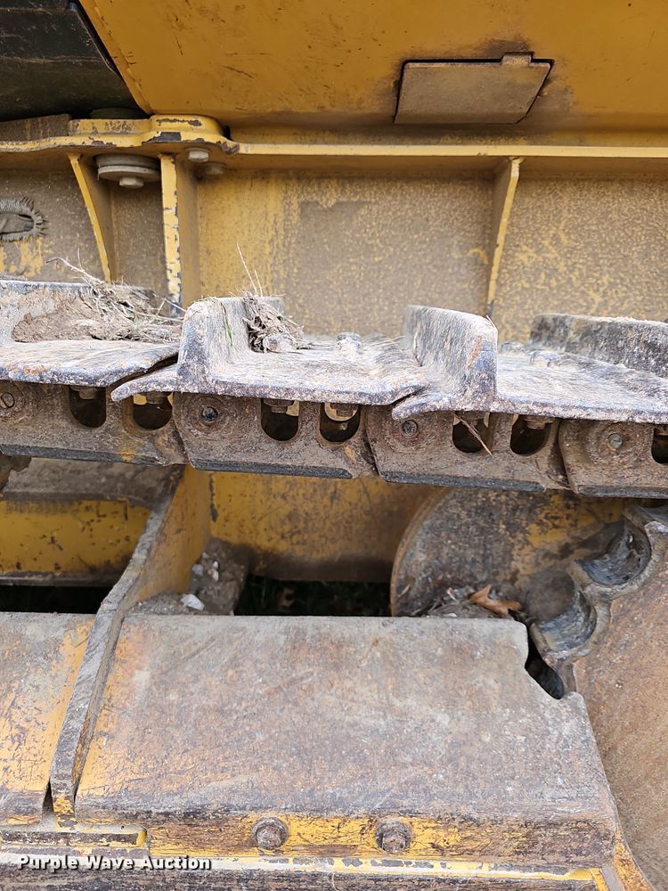 image for item NP9191 2007 John Deere 650J  dozer