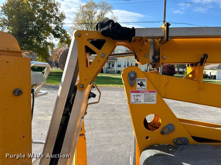 image for item NR9293 2018 Haulotte 4527A  boom lift