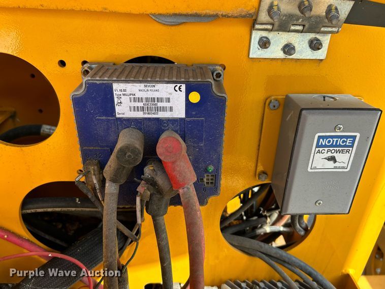 image for item NR9293 2018 Haulotte 4527A  boom lift