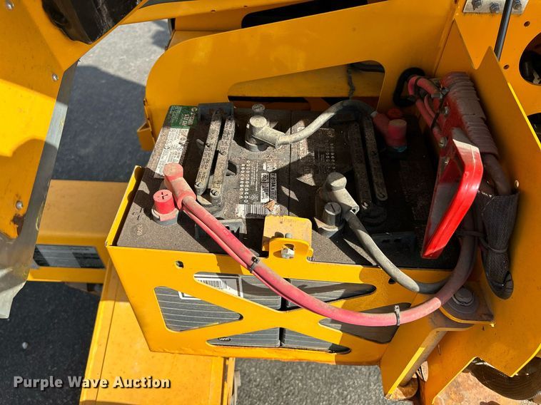 image for item NR9293 2018 Haulotte 4527A  boom lift