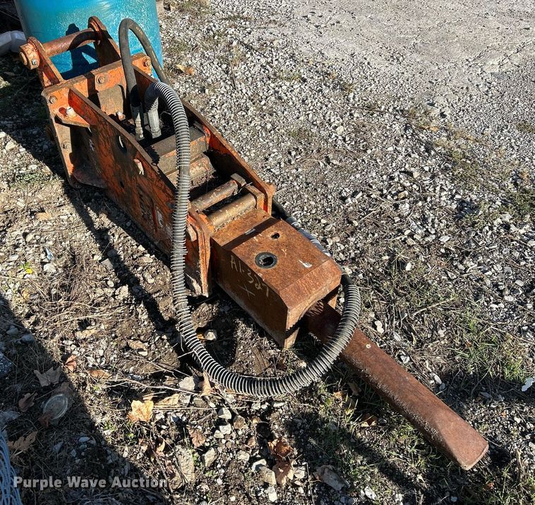 image for item NR9322 NPK PH-4  breaker