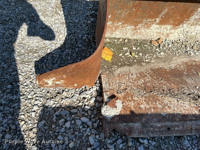 image for item NR9326 (2) Bobcat 79" W skid steer buckets