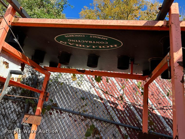 image for item NR9330 (4) road safety board trailers