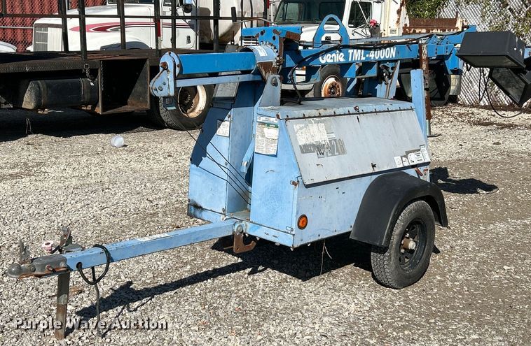 image for item NR9331 2009 Genie TML-4000N  light plant