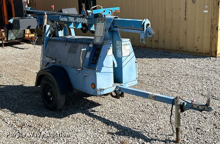 image for item NR9331 2009 Genie TML-4000N  light plant