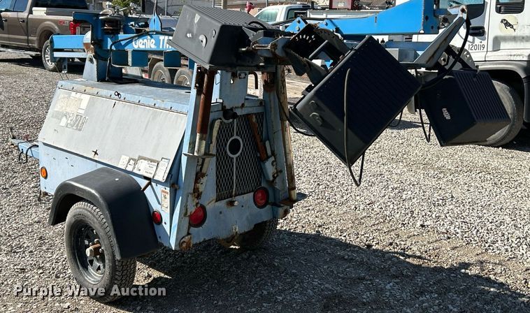 image for item NR9331 2009 Genie TML-4000N  light plant