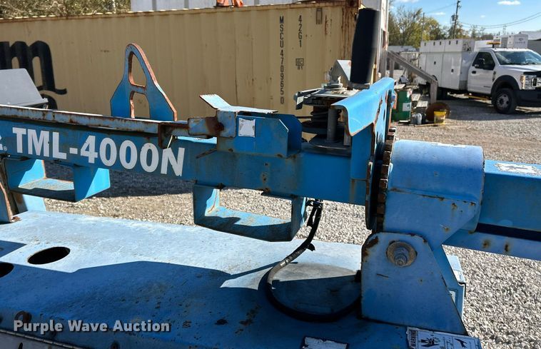 image for item NR9331 2009 Genie TML-4000N  light plant