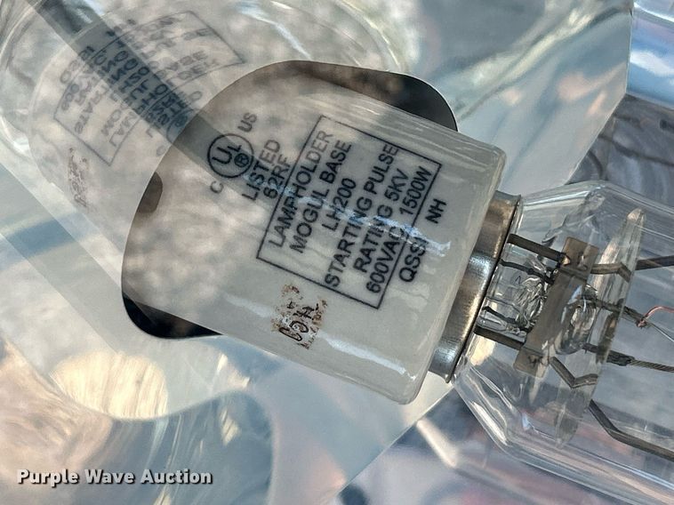 image for item NR9331 2009 Genie TML-4000N  light plant