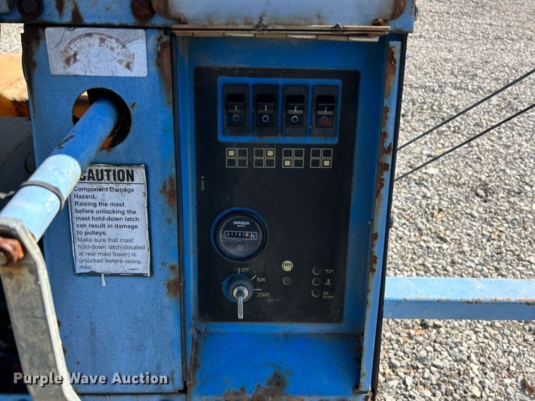 image for item NR9331 2009 Genie TML-4000N  light plant