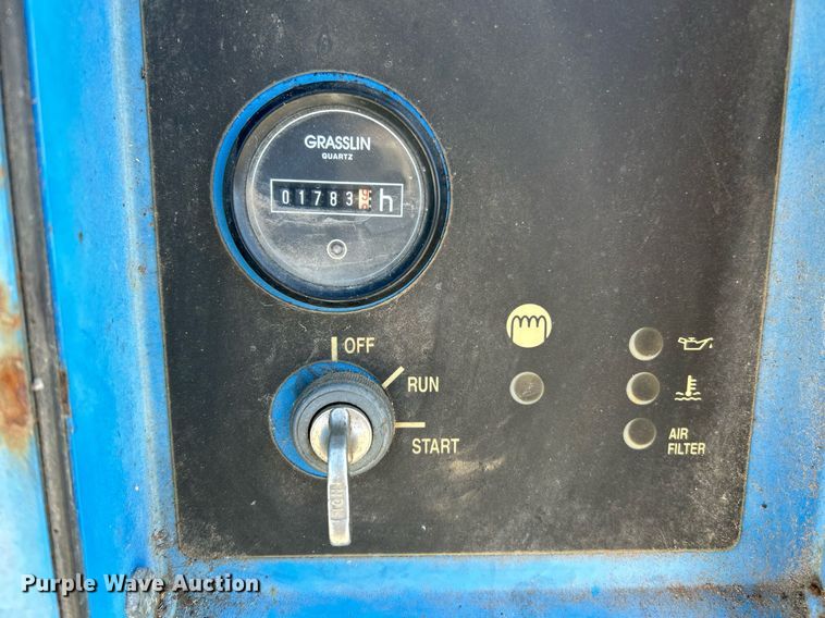 image for item NR9331 2009 Genie TML-4000N  light plant