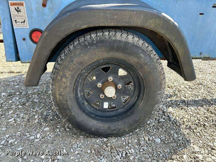 image for item NR9331 2009 Genie TML-4000N  light plant